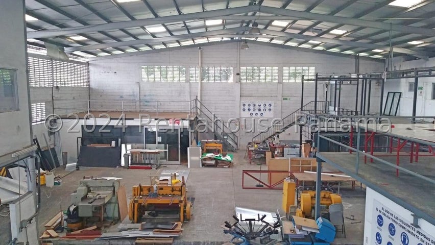 Exclusive Warehouse - Galera en Pueblo Nuevo